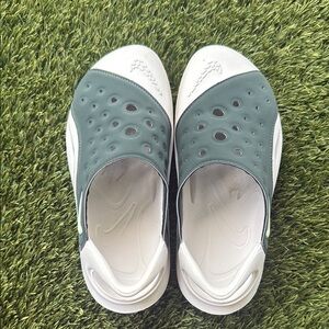 Nike Green and White Mules Comfortable Slip-On Shoes